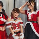 アイドルグループ・FariaClownが可愛いすぎるサンタコスを披露！