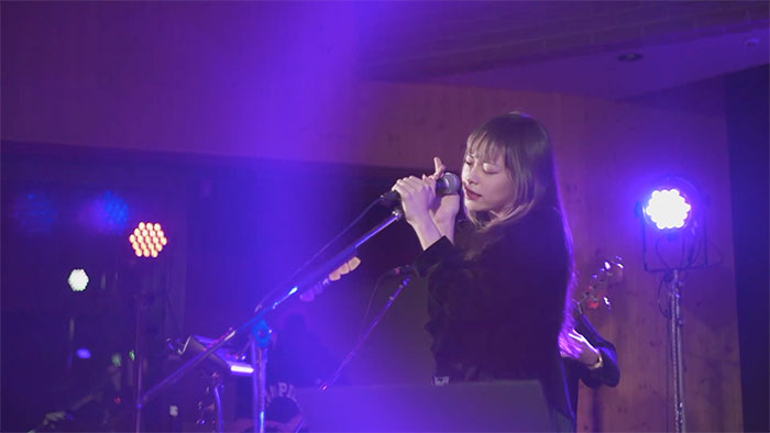 みゆな 、オンラインワンマンライブより「奇術」のライブ映像を公開