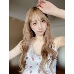 Ange☆Reve 安藤笑、キャミソール姿で白肌披露