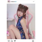 えなこ、配信で着用したチャイナ服で美脚披露