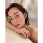 早川みゆき、入浴中の自撮りショットで潤い美肌を披露