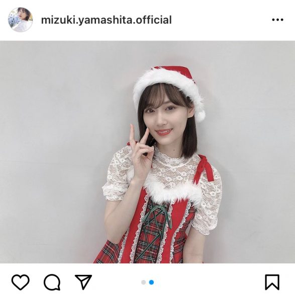 乃木坂46 山下美月、サンタ帽をかぶったクリスマスコーデ披露