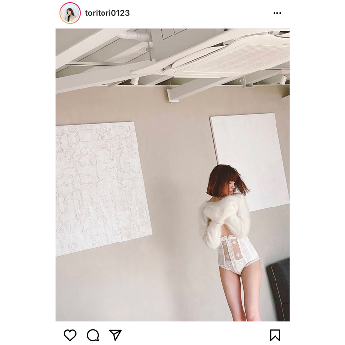 トリンドル玲奈、おしりコルセット姿が可愛い＆セクシーと話題に！「セクシーで綺麗です」