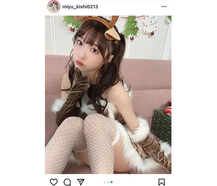 #ババババンビ 岸みゆ、微笑むちっちゃなトナカイコスプレが可愛すぎる!