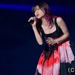 【レコ大】LiSA、昨年の受賞映像に感涙 『明け星』を披露＜第63回 輝く！日本レコード大賞＞