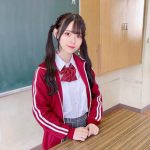 ラストアイドル 松本ももな、ジャージ×制服姿で教壇に立つ!「授業教えて貰いたい」