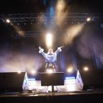 鈴木亜美、ファー付きのミニスカ衣装で『BE TOGETHER』を熱唱! ＜ICheckPresents SUMMER MADA FES 2021＞