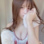 竹内星菜、尻尾が可愛い! 色白美ボディにうっとり釘付け!