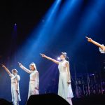【ライブレポート】Little Glee Monster、スキル全開のパフォーマンスで9曲を熱唱。「初めて見る人に少しでも爪痕を残したい！」＜COUNTDOWN JAPAN 21/22＞