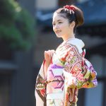 小芝風花、白地の晴れ着姿を華やかに披露 ＜オスカープロモーション新春晴れ着撮影会＞