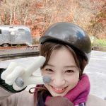 足立梨花、氷上の上でピースする姿に歓喜の声