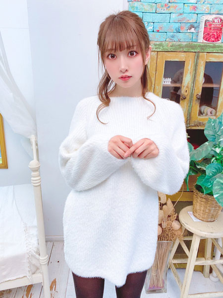 コスプレイヤー・有川紗雪、タイツ越しのパンチラがフェチすぎる！見せてくれるお姉さんショットに歓喜の声