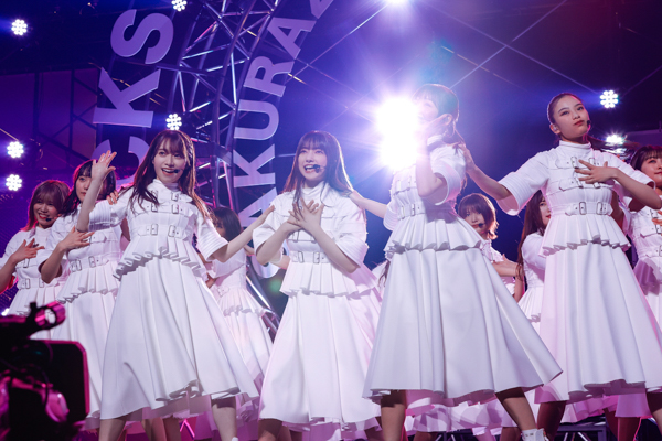 【ライブレポート】櫻坂46、3度目の「BACKS LIVE!!」を開催! テーマは「私たちが、櫻坂46を、強くする。」