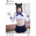 えなこ、下乳ハミ出るセーラー服コスに歓喜の声「神様仏様最高です」