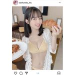 「#ババババンビ」近藤沙瑛子、水着姿で微笑むグラビアオフショットが可愛すぎる！