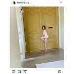 トリンドル玲奈、写真集から圧巻の美脚オフショット公開