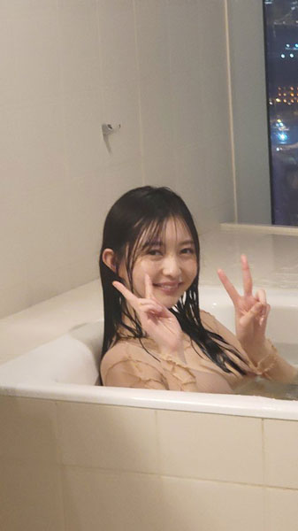 橋本萌花、濡れ髪とのギャップがたまらない入浴オフショット公開