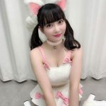 NMB48・堀詩音、猫耳ツインテール衣装で「にゃん」ポーズ「癒された。かわいい」