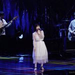 花澤香菜、生バンドをひっさげ届ける優しさにあふれるステージ＜オダイバ!!超次元音楽祭＞