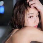 いくみ、妖艶すぎる『風呂の日』入浴ショットで濡れ尻見せつけ！