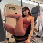 森咲智美、ジムで汗かく密着ヒップラインで悩殺！
