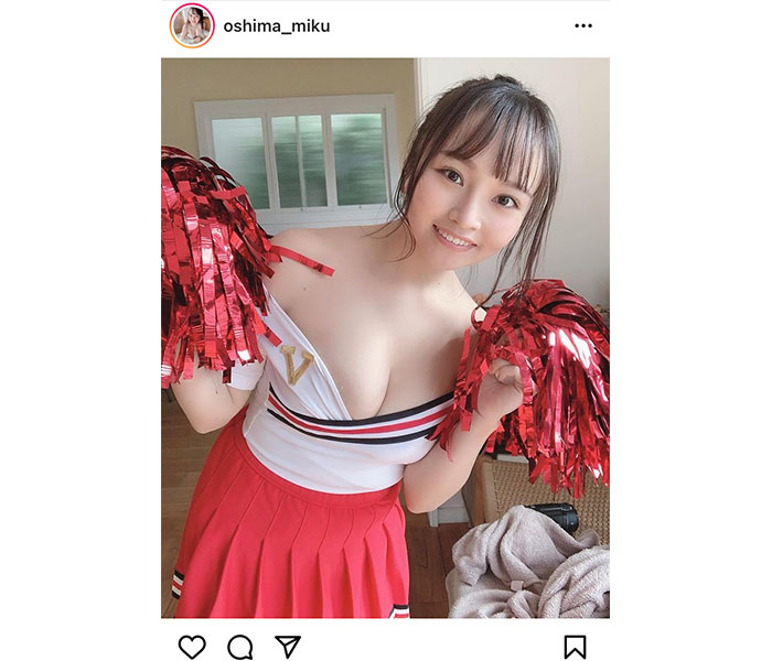 大嶋みく、チアダン衣装で豊満バスト披露