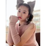 NMB48・上西怜、猫耳ニットコーデでドキドキのツヤ肌オフショットにファン歓喜