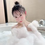 NMB48・梅山恋和、泡風呂オフショットで放つもち肌ボディに釘付け！！