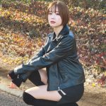 【写真特集】新唯(あらたゆい)、ブラックコーデで美脚アピール！オートサロン会場で一番と噂の美女がSUPERGT500レースクイーンに決定。