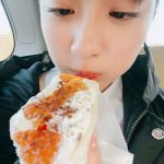 平祐奈、宮崎グルメを堪能するもぐもぐショットを公開