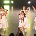 【写真特集】Peel the Apple（ぴるあぽ）、応援団衣装でオープンステージを盛り上げ！＜NIG FES 2022＞