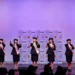 超ときめき♡宣伝部が一日警察署長に！『前みて右みて左みて』をパフォーマンス