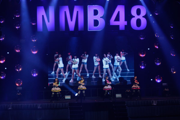 NMB48・ 梅山恋和卒コンに山本彩加登場！『梅山本』で「だってだってだって」披露
