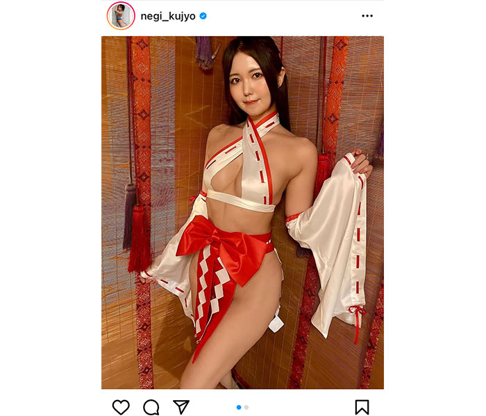 九条ねぎ、限界露出の巫女コスプレで悩殺！