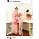 久間田琳加、ピンクのドレスコーデで美脚披露「Seventeen」専属モデルから卒業