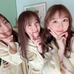SKE48・熊崎晴香、ガウン姿で透明肌披露！栄6期生の3ショットも！
