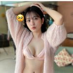 長月翠、パジャマ越しに魅惑のふんわり美バスト披露