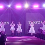 26時のマスカレイド（ニジマス）がオープニングアクトとして「東京ガールズコレクション」に登場！＜マイナビ TGC 2022 S/S＞