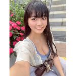 東雲うみ、美バストチラリな春デートコーデに歓喜の声ぞくぞく！