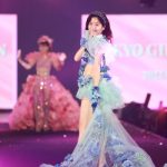 鈴木奈々、色気まとう特注ナイトブラでランウェイに登場！＜マイナビ TGC 2022 S/S＞