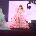 鈴木奈々、色気まとう特注ナイトブラでランウェイに登場！＜マイナビ TGC 2022 S/S＞