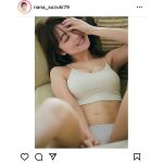 鈴木奈々、魅惑の寝転び開脚ポーズで視線釘付け！