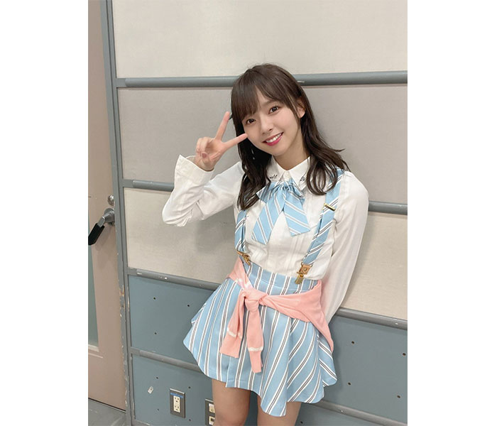 SKE48・高畑結希、美脚チラリのミニスカ制服衣装に反響ぞくぞく！