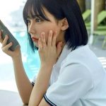 HKT48・田中美久、制服ポートレートで届ける爽やかスマイルに歓喜の声！「何もかも本当好き！」