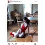 豊田ルナ、赤ワンピース水着に映える透明ボディにうっとり！「癒される〜」