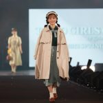 乃木坂46・山下美月、グリーンでまとめたレトロコーデでランウェイに笑顔の花を咲かせる＜マイナビ TGC 2022 S/S＞