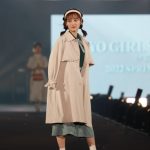 乃木坂46・山下美月、グリーンでまとめたレトロコーデでランウェイに笑顔の花を咲かせる＜マイナビ TGC 2022 S/S＞