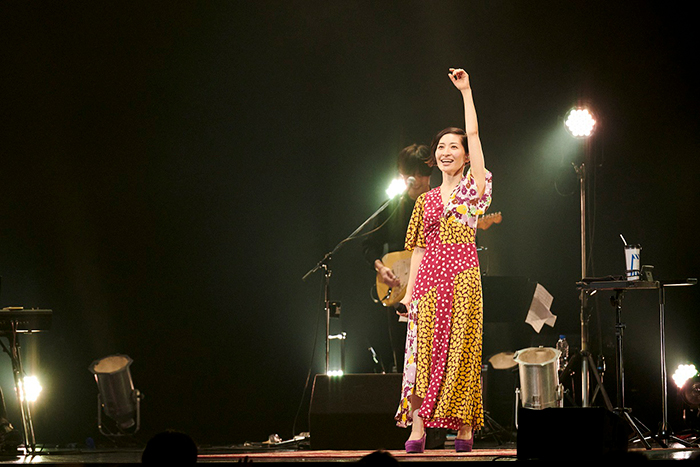 坂本真綾、両A面シングル 『菫 / 言葉にできない』 のリリースを記念した3日間限定劇場上映決定