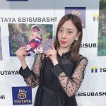 藤江れいな、古賀成美が思い出深い大阪の書店でカレンダー発売イベントを開催