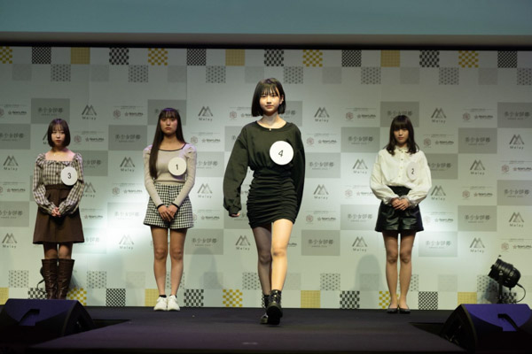 ⼭本舞⾹がプレゼンターで登場！『美少女図鑑 AWARD 2022』グランプリは福島県出身・菅原夕亜